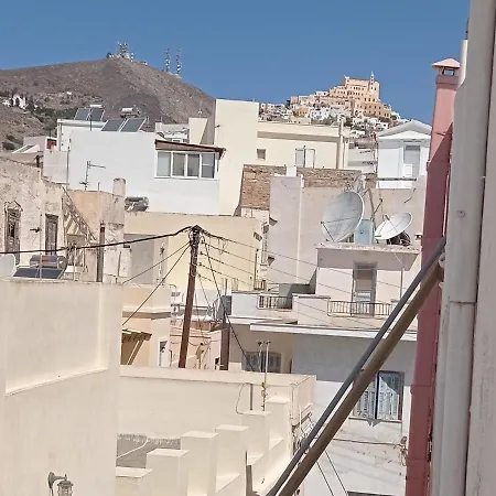 1872 - Agnes, Cozy Stony With Balcony דירה ארמופוליס