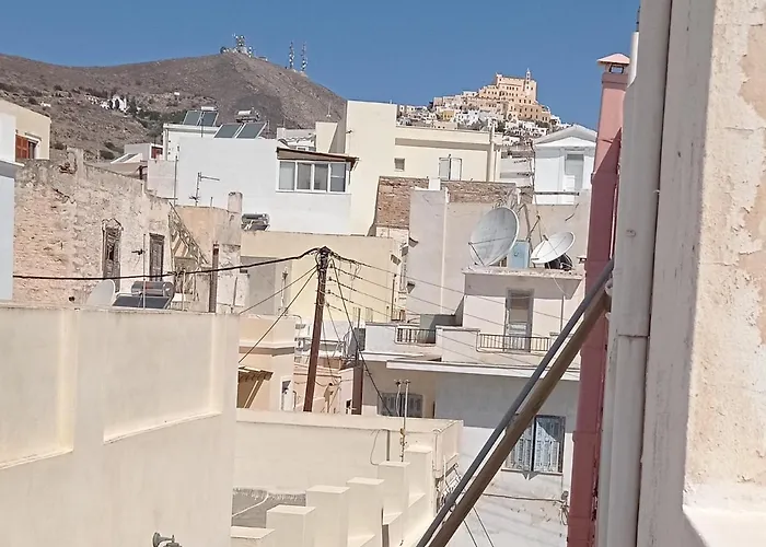 1872 - Agnes, Cozy Stony With Balcony דירה ארמופוליס