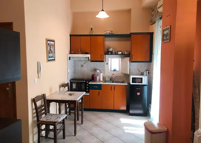 1872 - Agnes, Cozy Stony With Balcony דירה