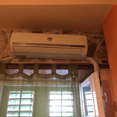 1872 - Agnes, Cozy Stony With Balcony Apartment Ermoupoli