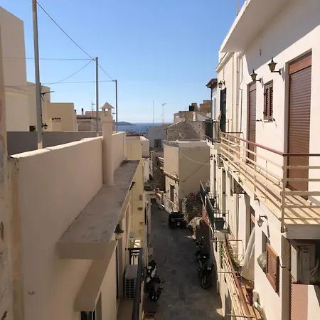 1872 - Agnes, Cozy Stony With Balcony *